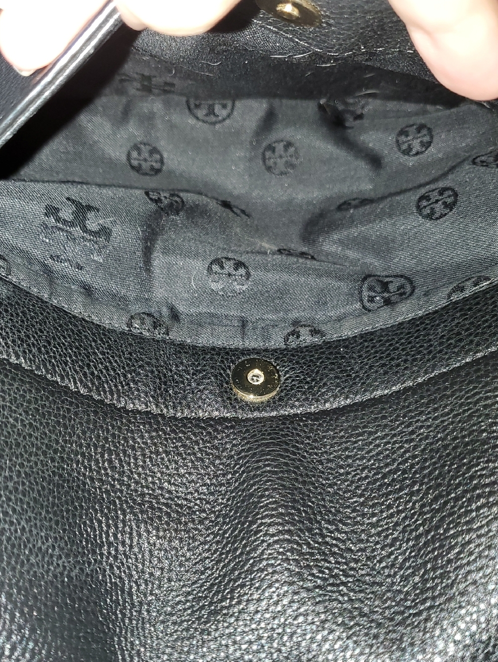 Tory Burch Black Pebble Leather Bombe Flap Shoulder Bag🖤💛 - Picture 11 of 16